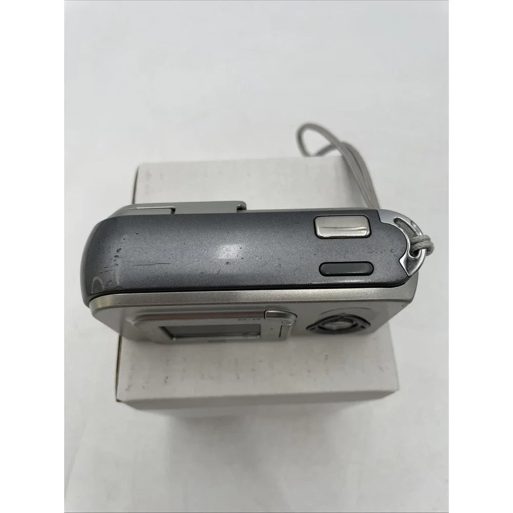 Hewlet Packard E327 Digital Camera 5.0 Megapixels Model SNPRB-0501- TESTED